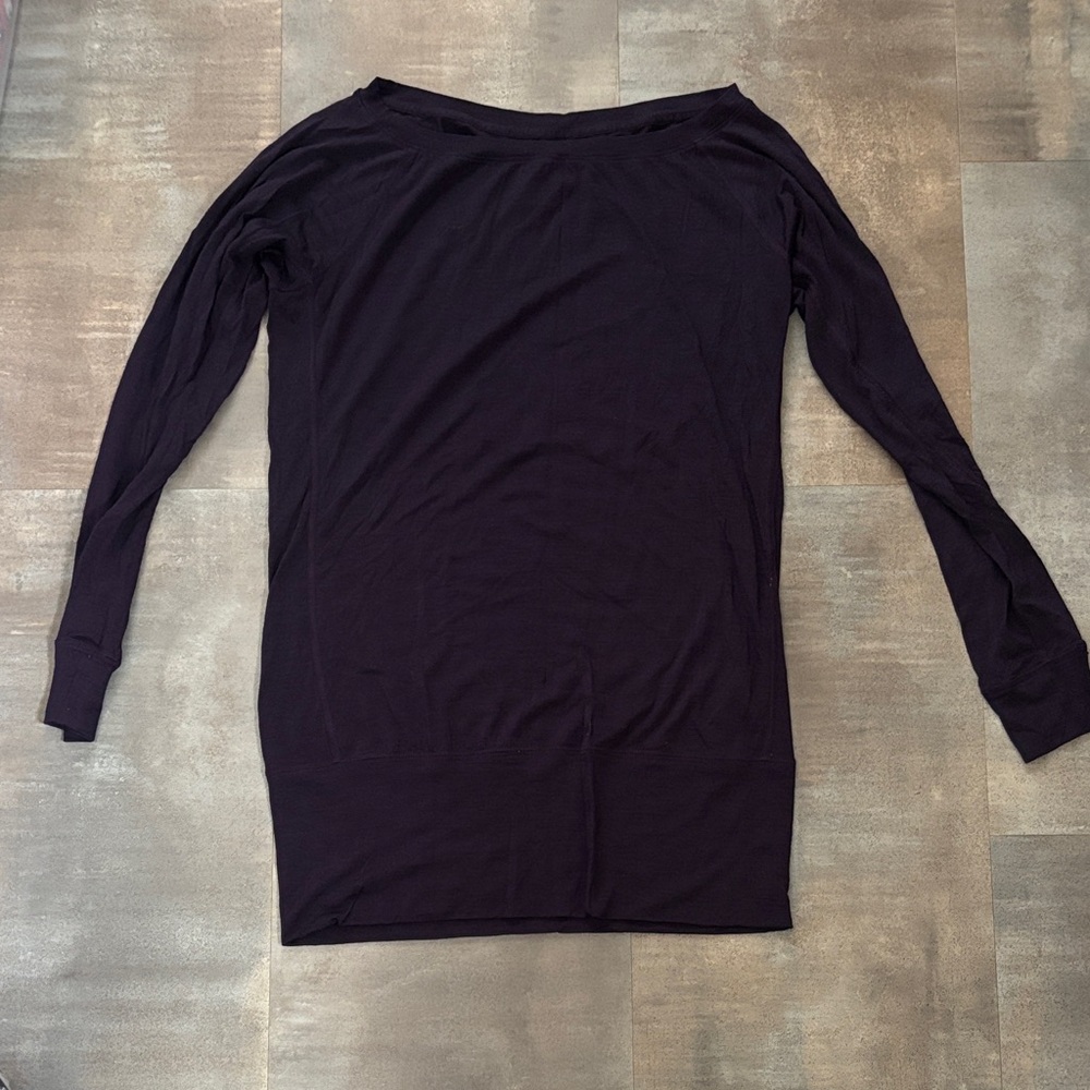 Nike Women's Long Sleeve Tee - Purple size medium